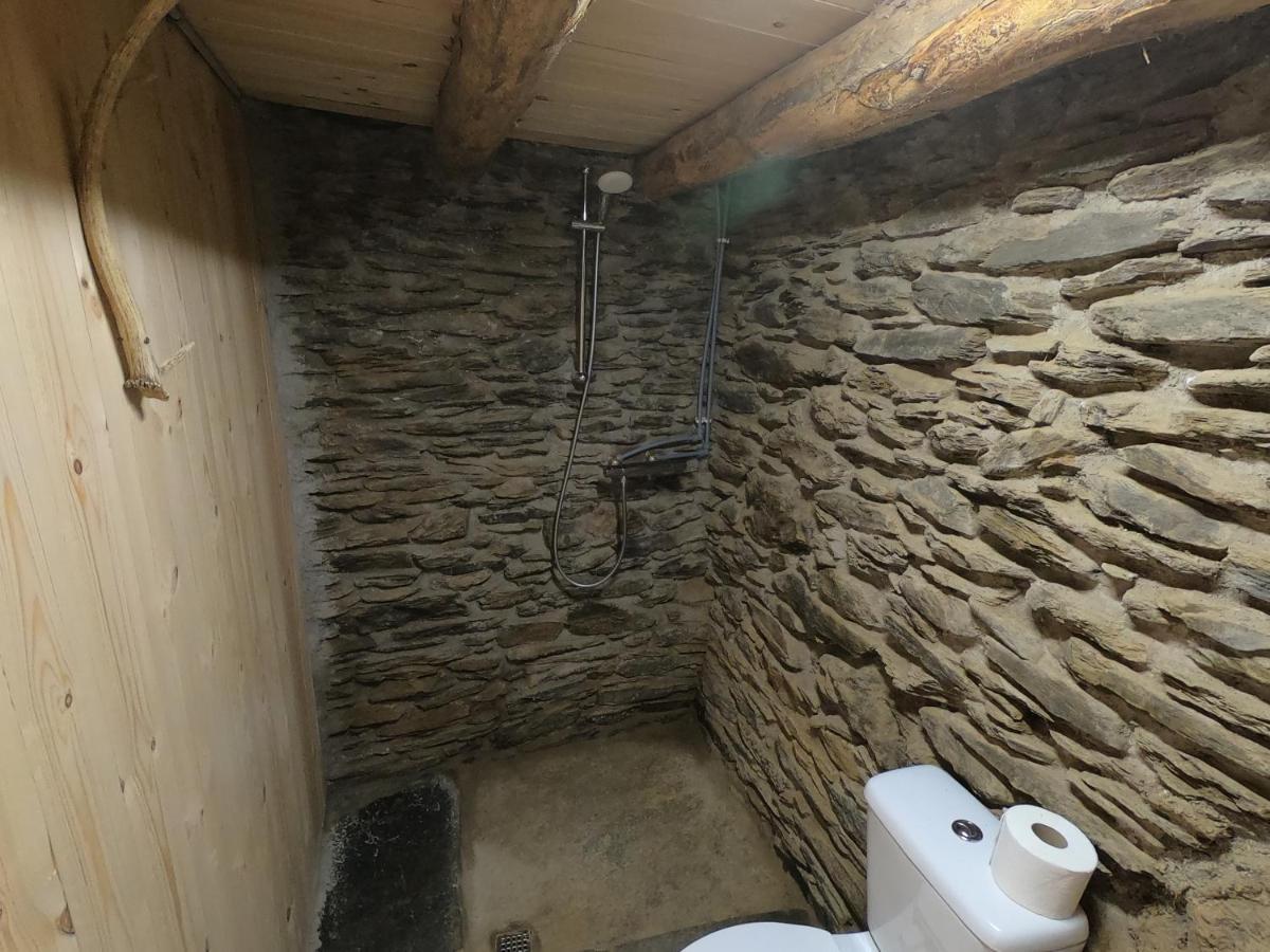 Bordes Pirineu, Costuix Hotel Areu Exterior photo