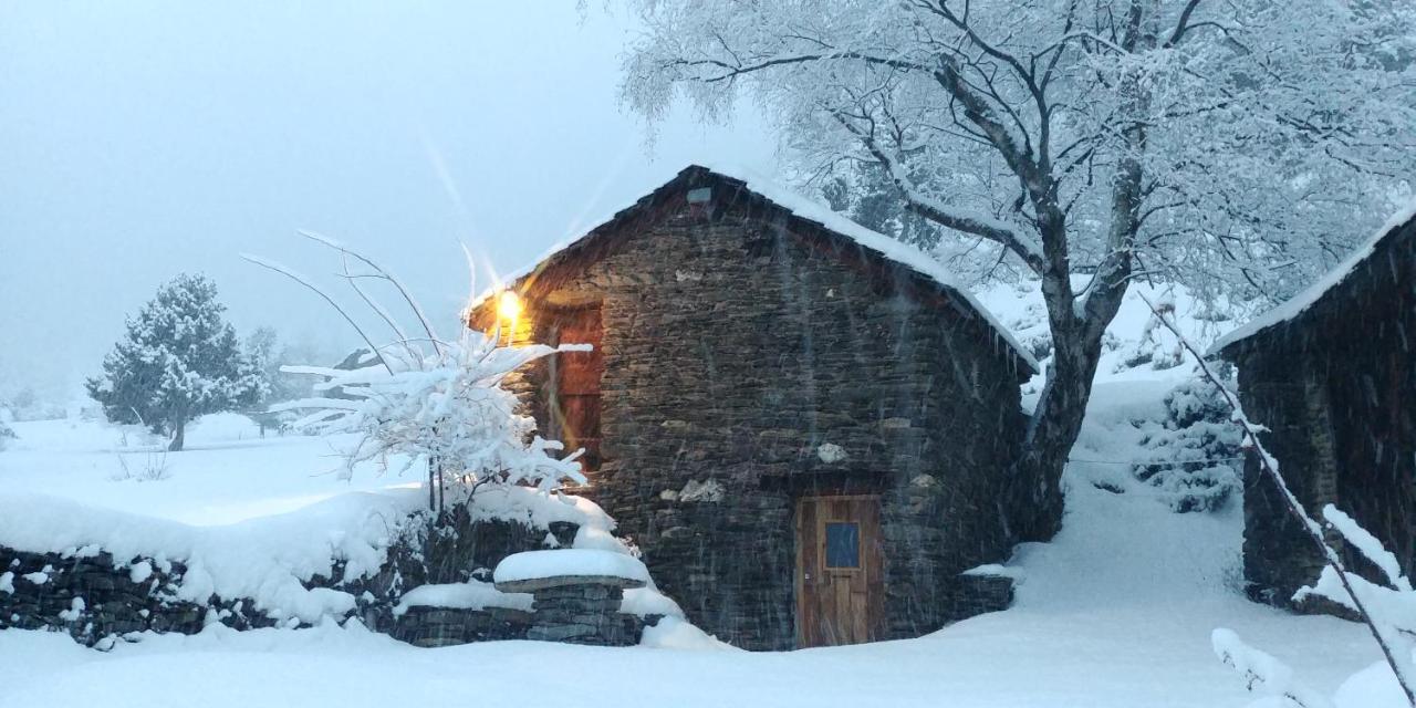 Bordes Pirineu, Costuix Hotel Areu Exterior photo